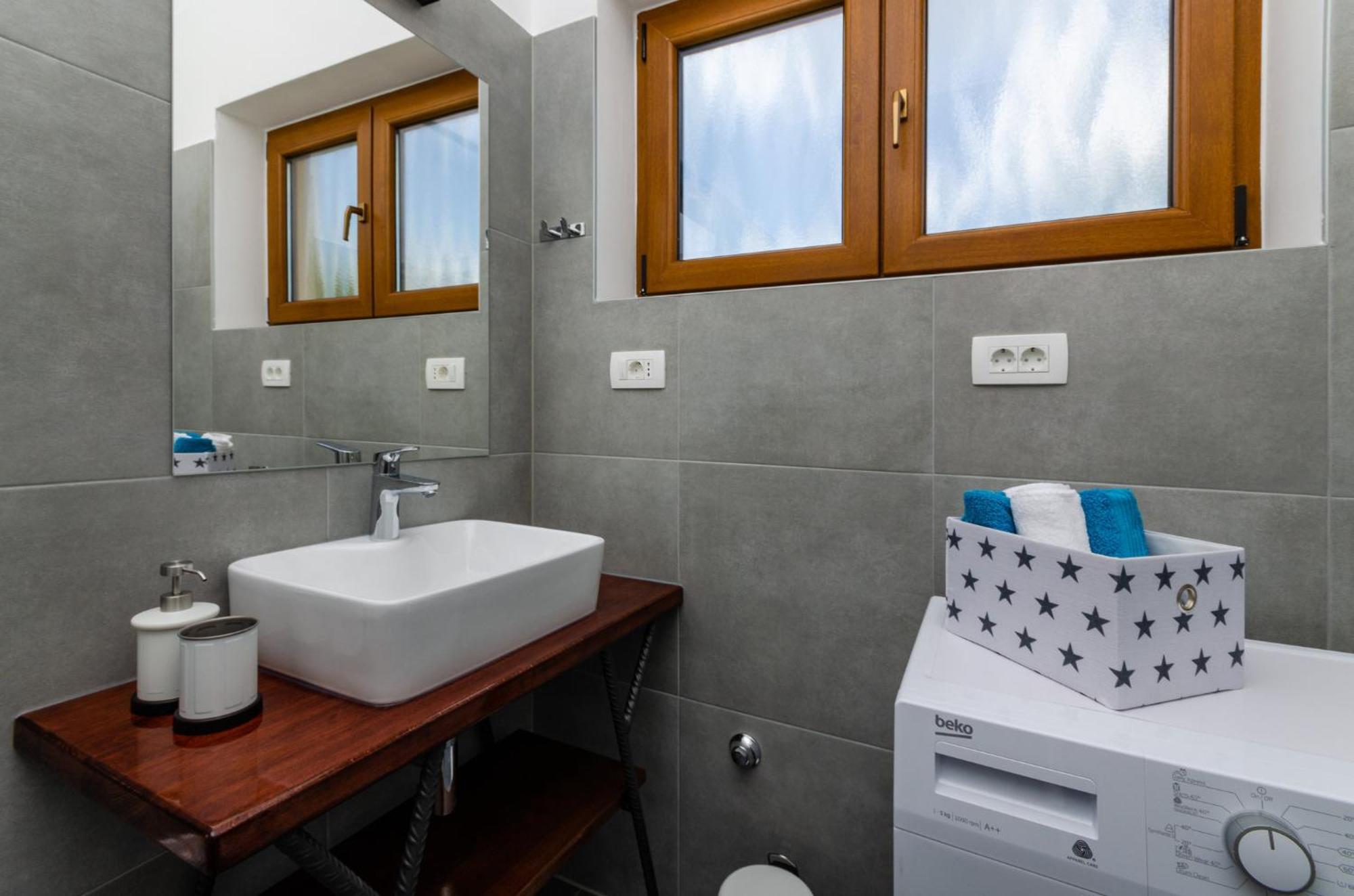 Apartments Niko Цриквеница Номер фото